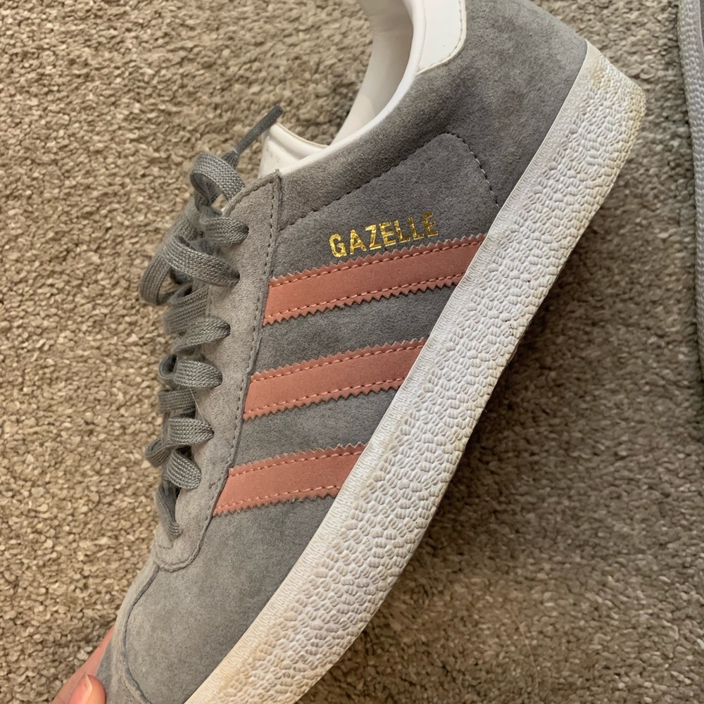 Adidas Sneakers
